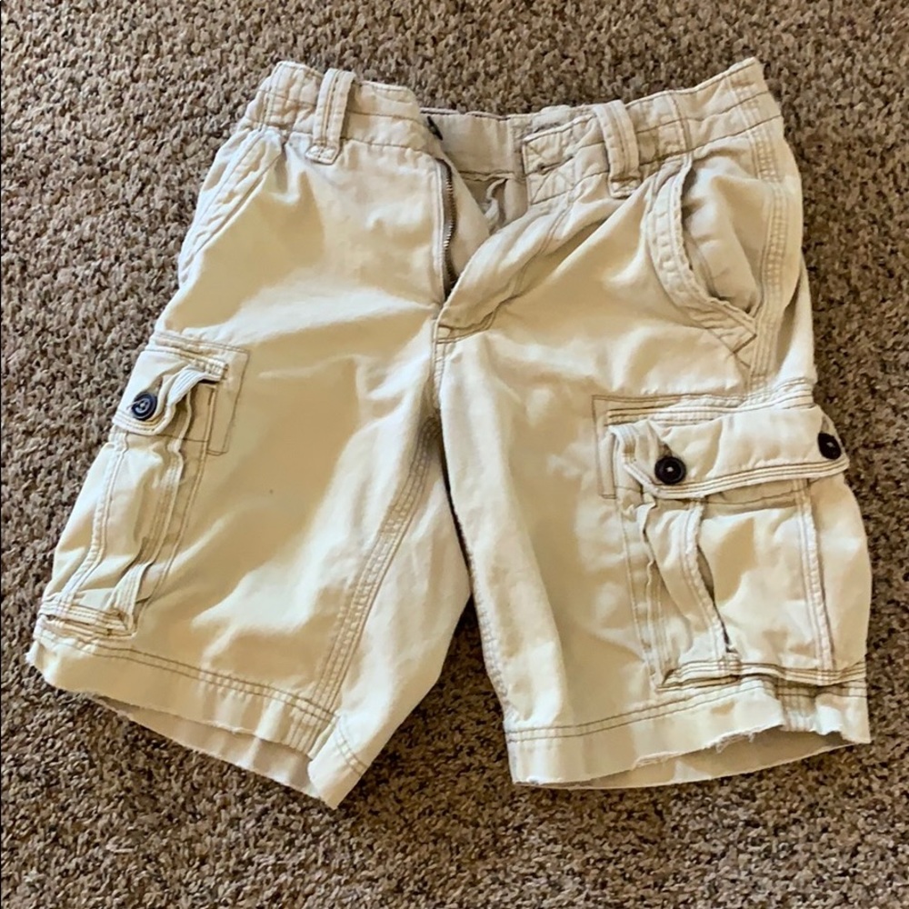 American Eagle khaki cargo shorts.